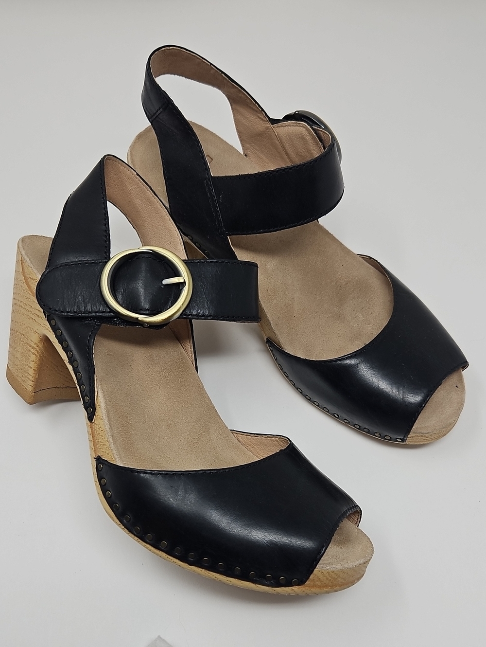 Dansko Tamra Black Leather Open-Toe Block Heel Sandals Buckle Detail Size 37